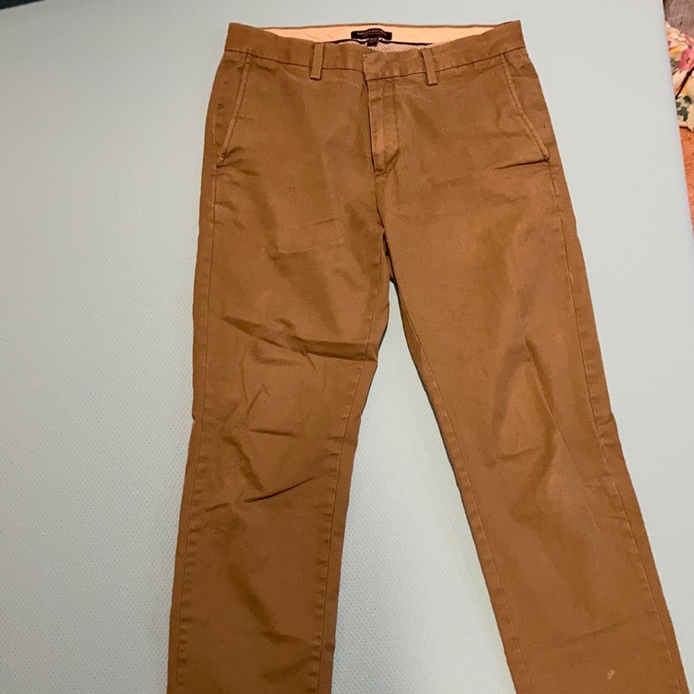 Banana republic green chinos. Men’s 31x32